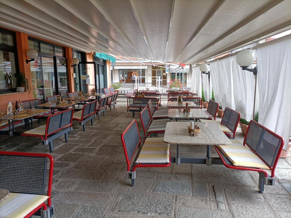 Albergo Roma Gattico Exterior photo