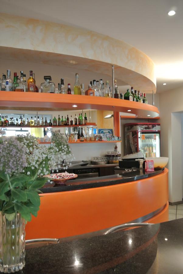 Albergo Roma Gattico Exterior photo